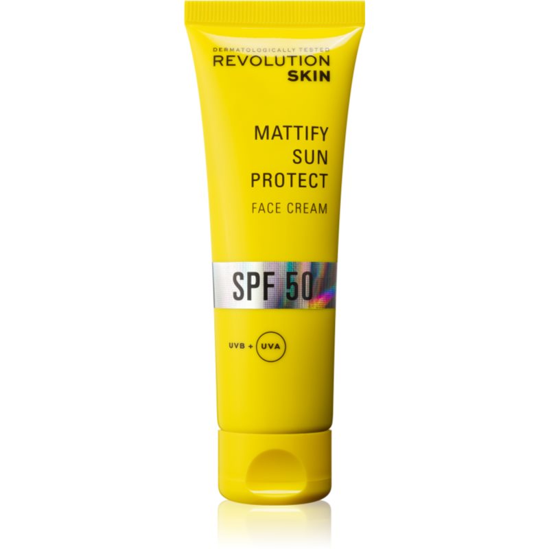 Revolution Skincare Sun Protect Mattify προστατευτική ματ κρέμα προσώπου SPF 50 50 ml