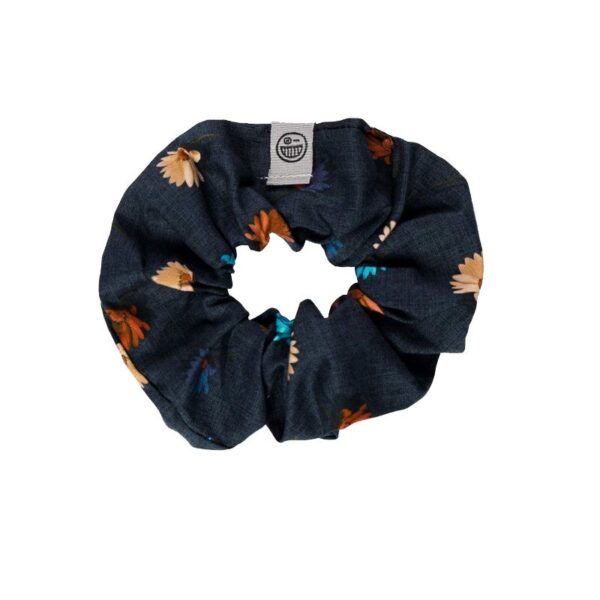 Bleecker & Love Love-Me-Not Scrunchie